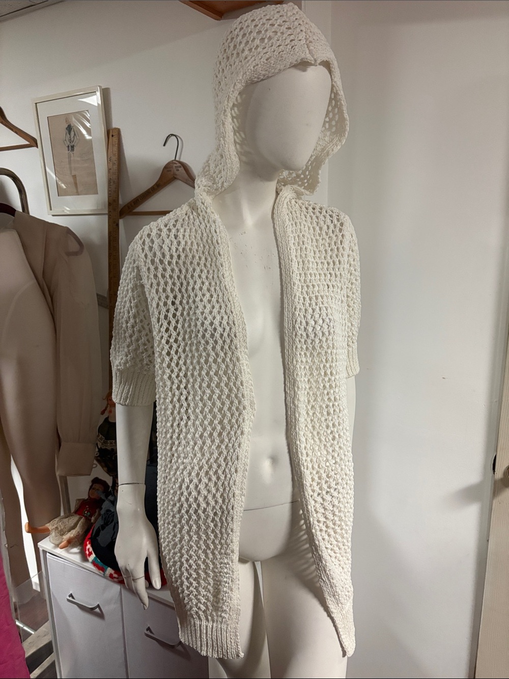 Artelier Nicole Miller Cream Hooded Open-Knit Sweater Cardigan